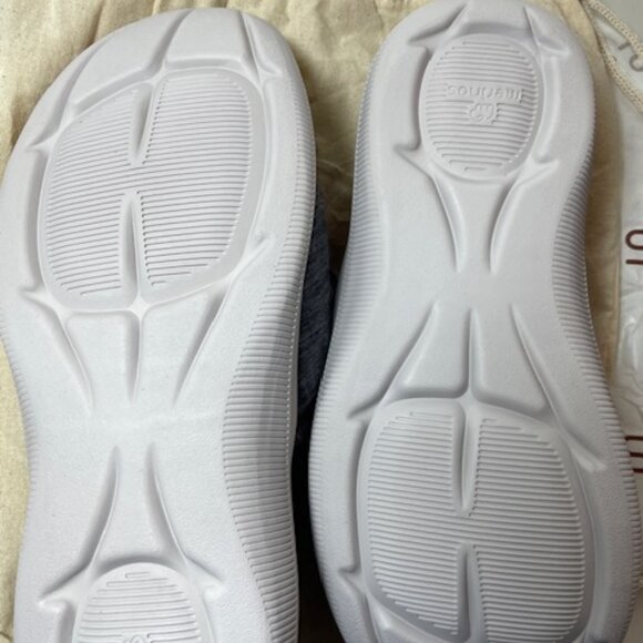 Merinos Womens Slip Ons Size 8 NEW - Picture 3 of 7